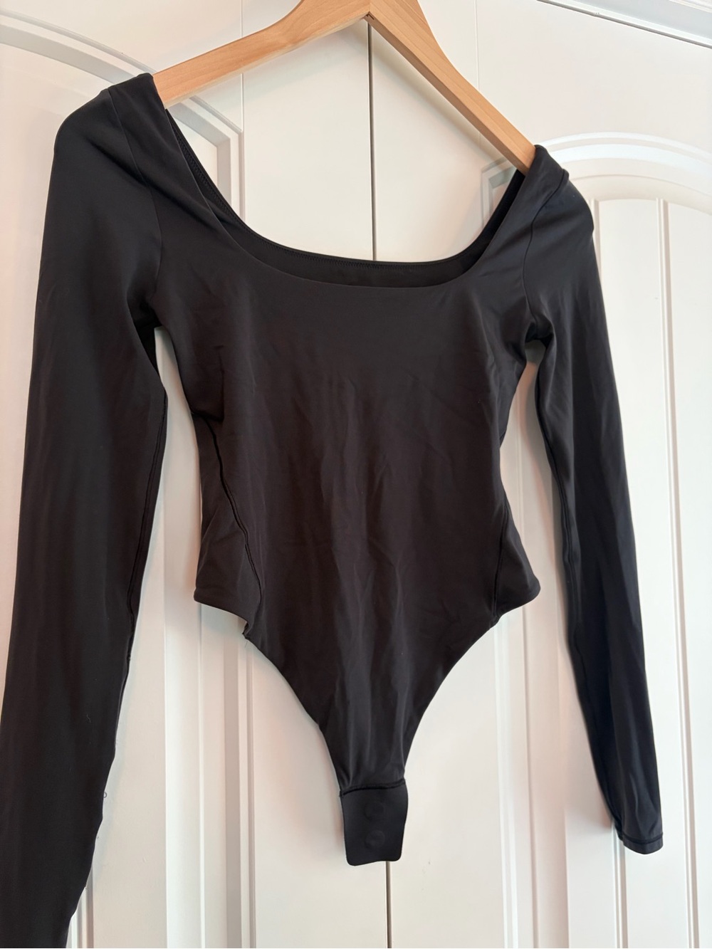 lululemon Nulu Square-Neck Long-Sleeve Bodysuit Women's Size XS Black - Picture 2 of 9